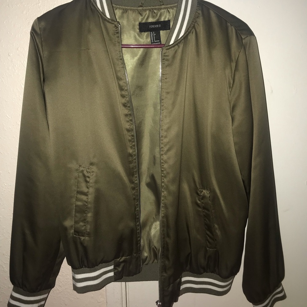 💰🔨Forever21 Olive green Jacket